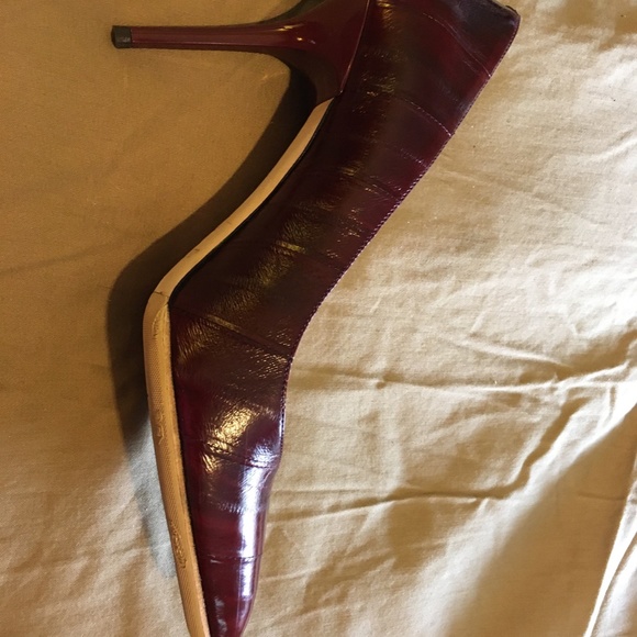 Jimmy Choo wine Gilbert Eel size 40.5 - Picture 2 of 6
